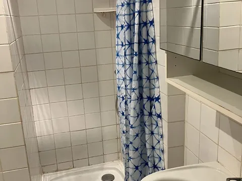 Douche privée de la studette